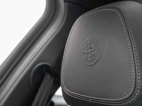 Used 2022 Alfa Romeo Giulia Ti w/ Active Assist Plus Package image 32