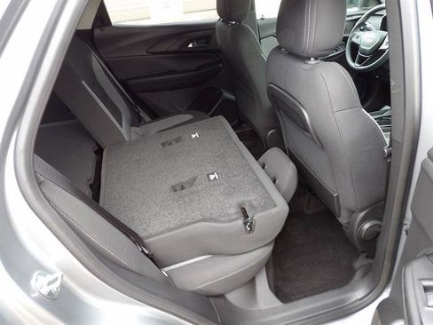 Used 2023 Chevrolet TrailBlazer LT w/ Convenience Package AWD/4WD image 30