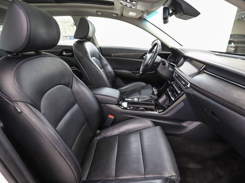 Used 2020 Kia Cadenza Technology image 30