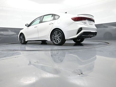 Certified 2023 Kia Forte GT-Line w/ GT-Line Premium Package FWD image 31