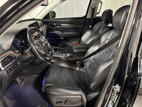 Used 2021 Kia Telluride SX w/ SX Prestige Package AWD/4WD image 3