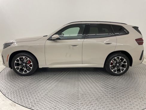 Used 2025 BMW X3 xDrive30i w/ Premium Package image 2