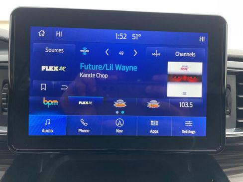 Used 2023 Ford Explorer Limited image 21