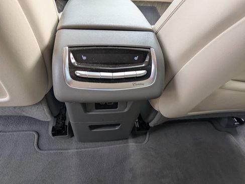 Used 2021 Cadillac XT6 Premium Luxury image 30