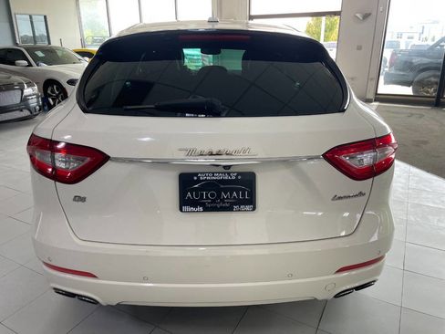 Used 2019 Maserati Levante image 6