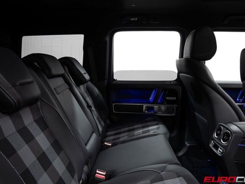 Used 2025 Mercedes-Benz G 550 image 38