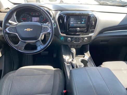 Used 2018 Chevrolet Traverse LT FWD image 7