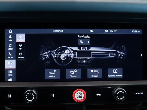 Certified 2025 Porsche Macan T image 25