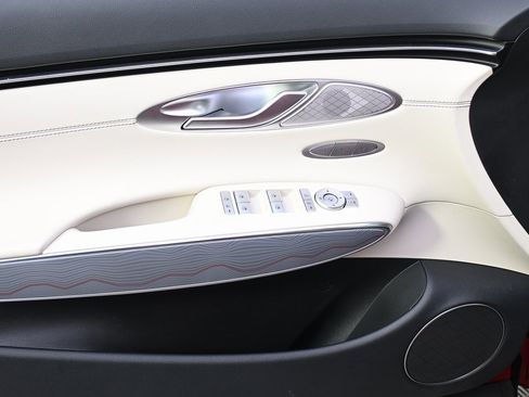 Used 2025 Genesis GV70 2.5T Select w/ Advanced Package image 22