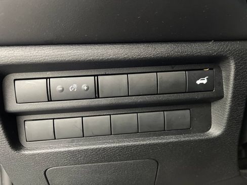 Used 2024 Mitsubishi Outlander SE AWD/4WD image 51
