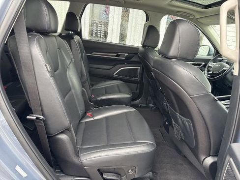 Used 2025 Kia Telluride S FWD image 50