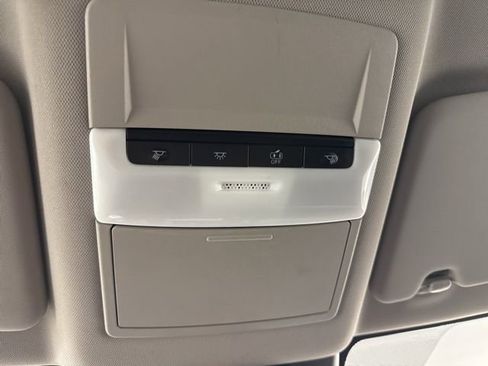 Used 2023 Nissan Rogue S FWD image 32