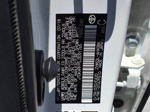 Used 2018 Toyota Prius Prime Advanced FWD image 25