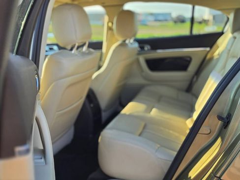 Used 2013 Lincoln MKS AWD image 10