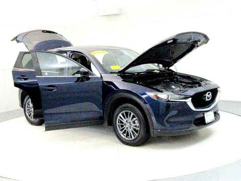 Used 2017 MAZDA CX-5 Touring image 12