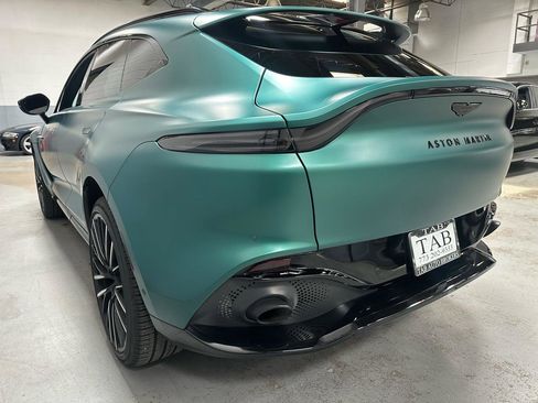 Used 2022 Aston Martin DBX AWD/4WD image 5