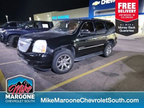 Used 2009 GMC Yukon Denali image 1