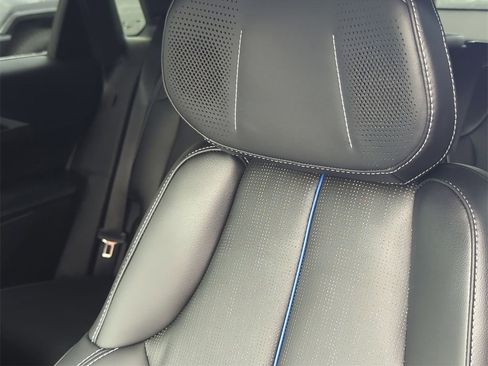 Used 2026 Cadillac Lyriq V image 21