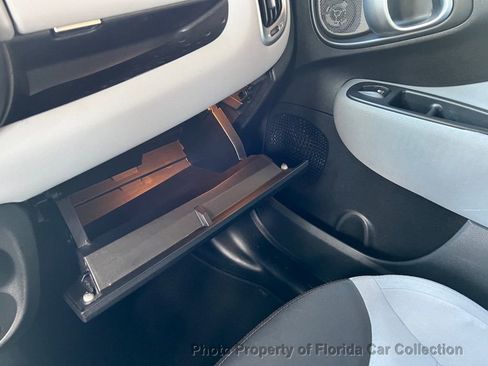Used 2014 FIAT 500L Easy FWD image 54