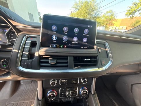 Used 2021 GMC Yukon XL SLT w/ Rear Media and Nav Package AWD/4WD image 14
