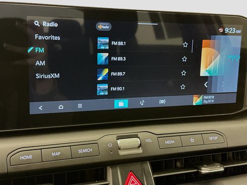 Used 2025 Kia K4 LXS image 21