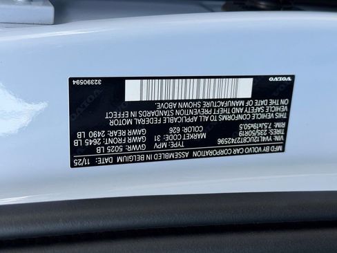 New 2026 Volvo XC40 B5 Plus w/ Protection Package Premier image 31