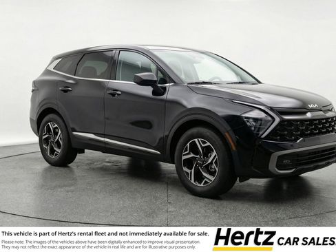 Used 2025 Kia Sportage LX image 1