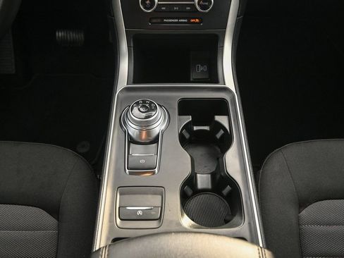 New 2024 Ford Edge SE w/ Black Appearance Package image 30