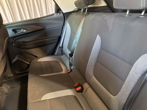 Used 2023 Chevrolet TrailBlazer LT FWD image 16