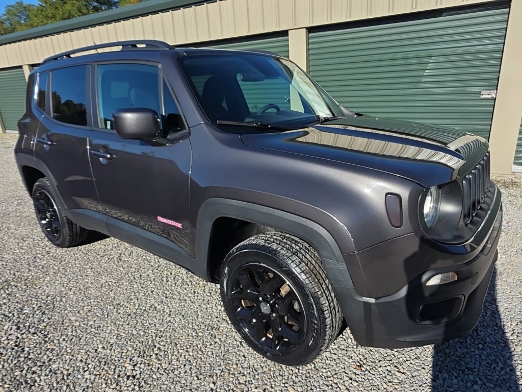 Used 2018 Jeep Renegade Latitude AWD/4WD image 8