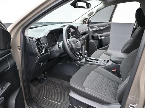 Used 2025 Ford Ranger XLT AWD/4WD image 9