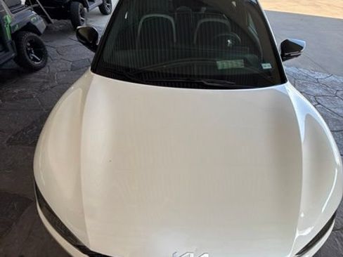 Used 2023 Kia EV6 GT-Line w/ GT-Line Suede Seat Package AWD/4WD image 17