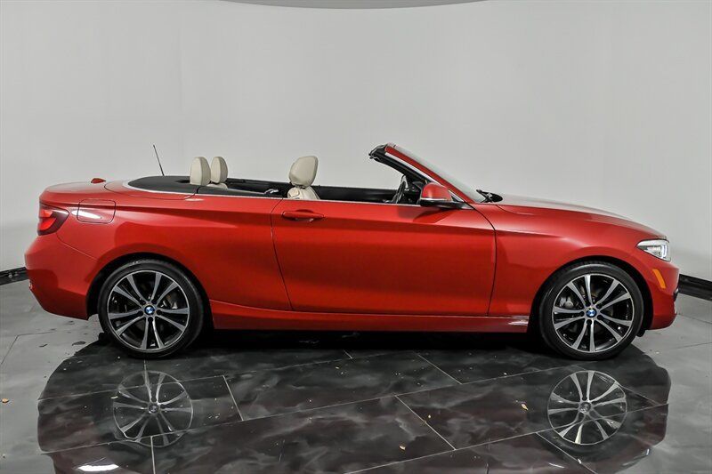 Used 2021 BMW 230i xDrive Convertible w/ Premium Package AWD/4WD image 10