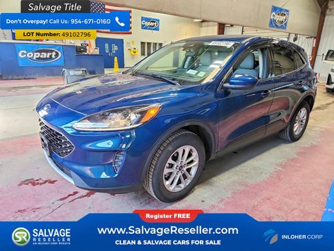 Used 2020 Ford Escape SE image 1