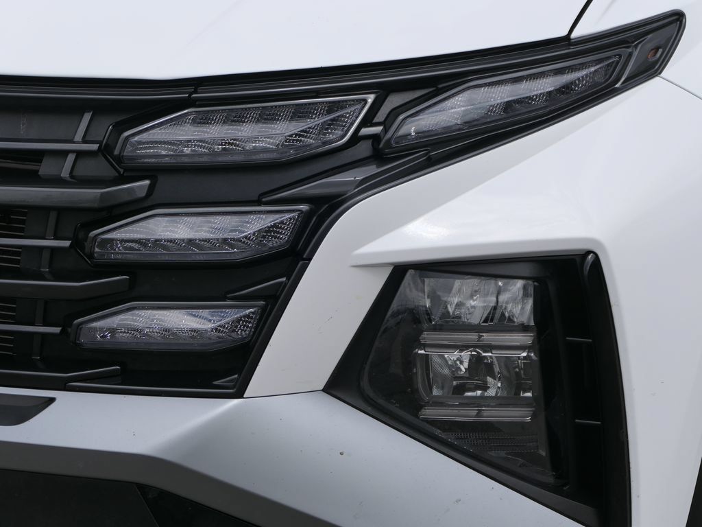 Used 2025 Hyundai Tucson SEL FWD image 7