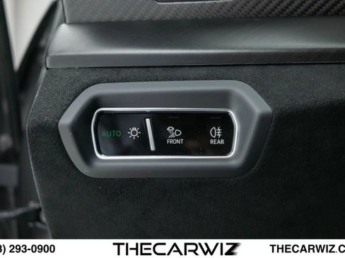 Used 2023 Lamborghini Urus Performante AWD/4WD image 58