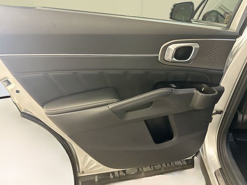 Used 2021 Kia Sorento SX AWD/4WD image 28
