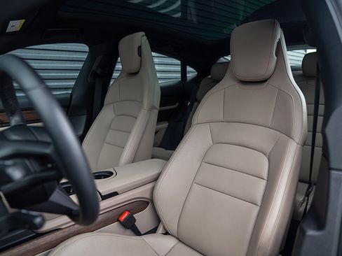 Certified 2023 Porsche Taycan image 5