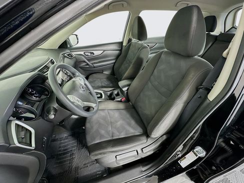 Used 2015 Nissan Rogue S image 30