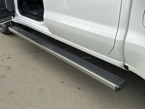 Used 2022 GMC Sierra 1500 Denali Ultimate image 8