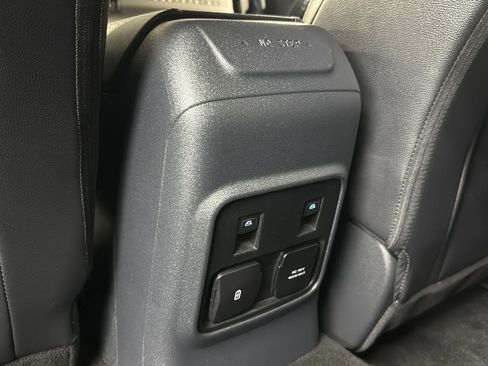 Used 2024 Ford Bronco Wildtrak image 28