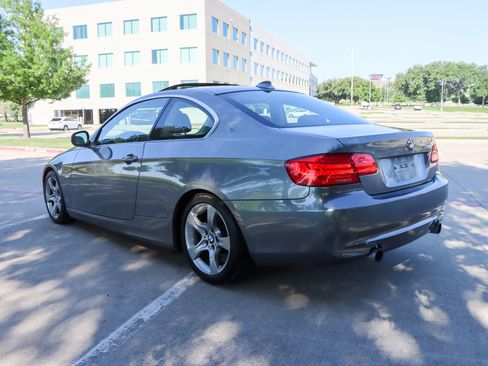 Used 2011 BMW 335i Coupe w/ Premium Pkg RWD image 5