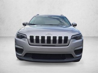 Used 2020 Jeep Cherokee Latitude FWD video 2