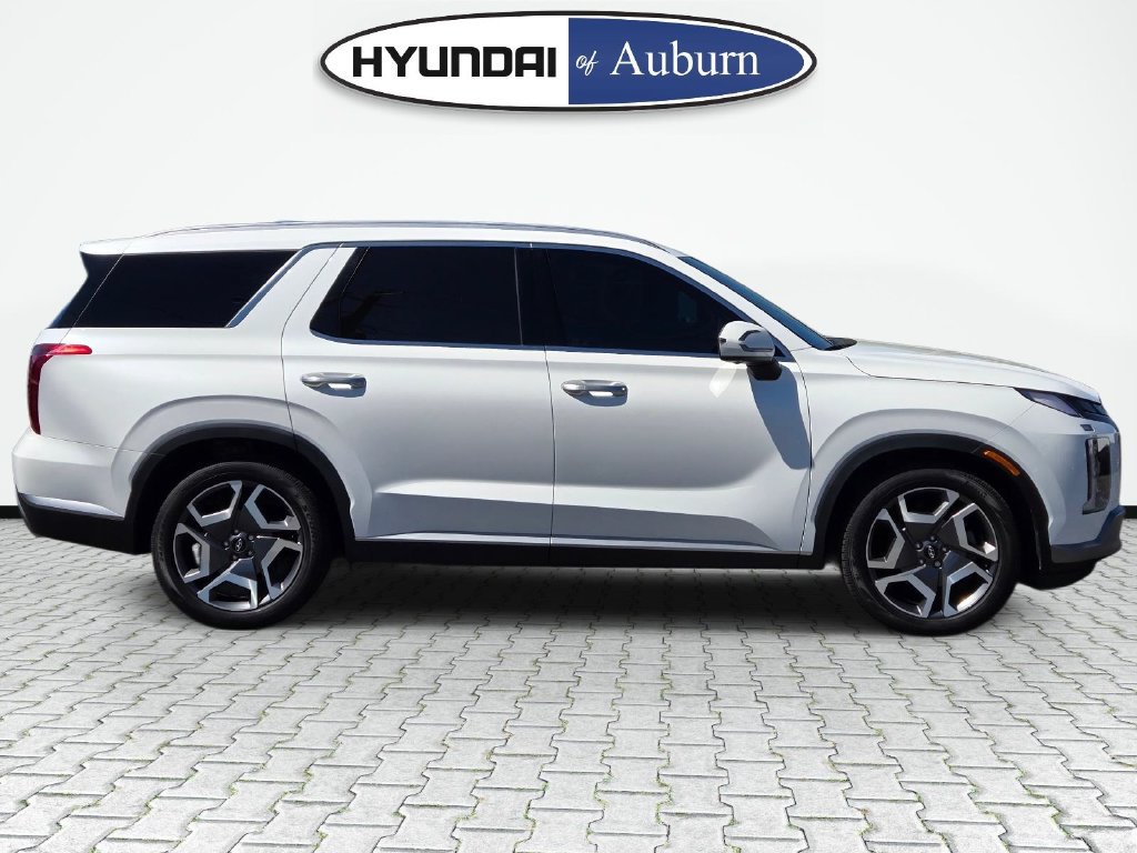 Used 2023 Hyundai Palisade SEL AWD/4WD image 4