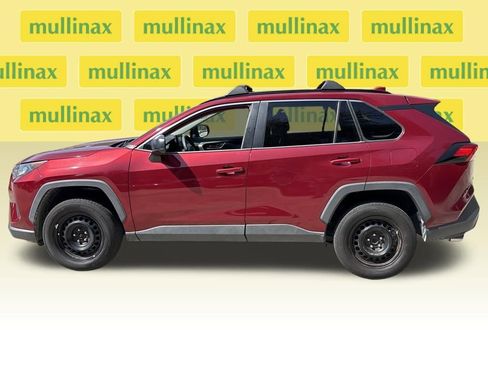 Used 2019 Toyota RAV4 LE image 10