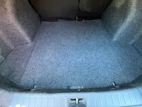Used 2025 Nissan Versa SV FWD image 30