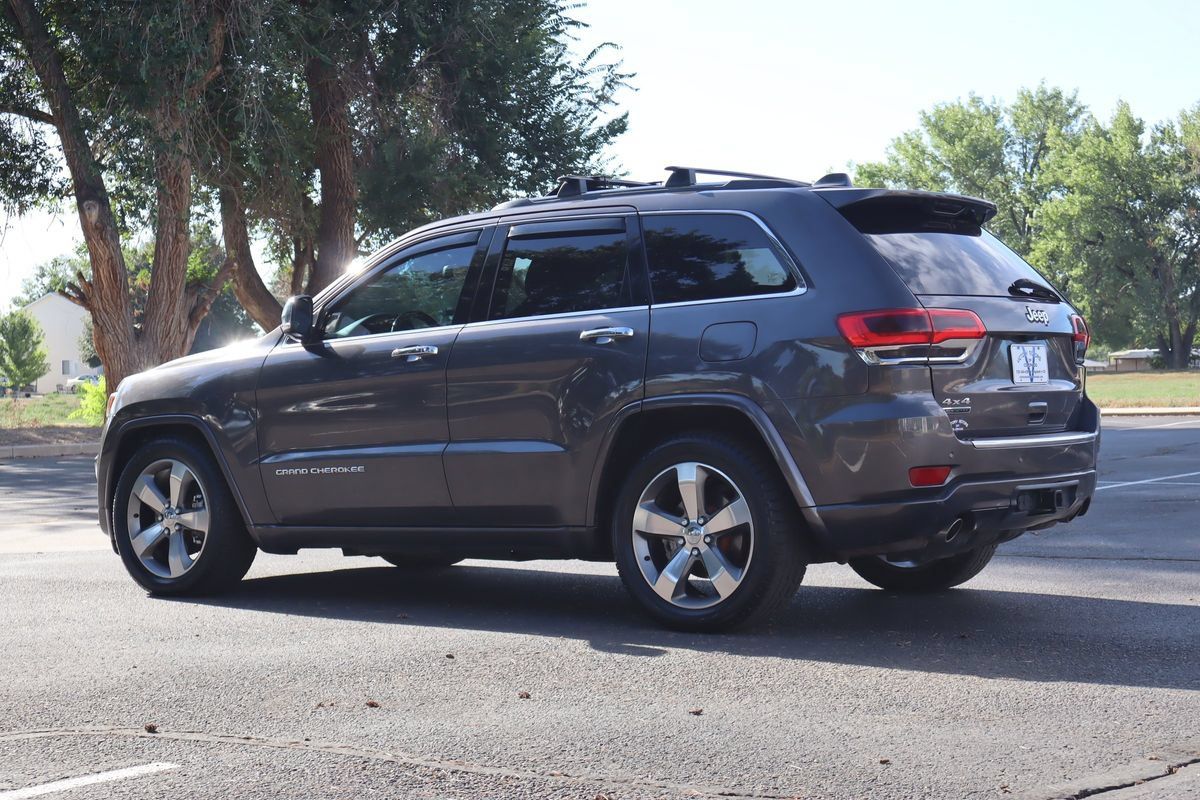 Used 2014 Jeep Grand Cherokee Overland w/ Advanced Technology Group AWD/4WD image 7