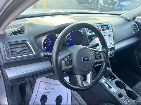 Used 2015 Subaru Outback 2.5i Premium image 10