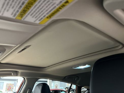 Used 2025 Subaru Crosstrek 2.5i Limited w/ Crosstrek Mirror Package image 19