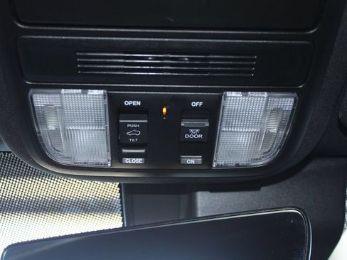 Used 2024 Honda Passport TrailSport image 25